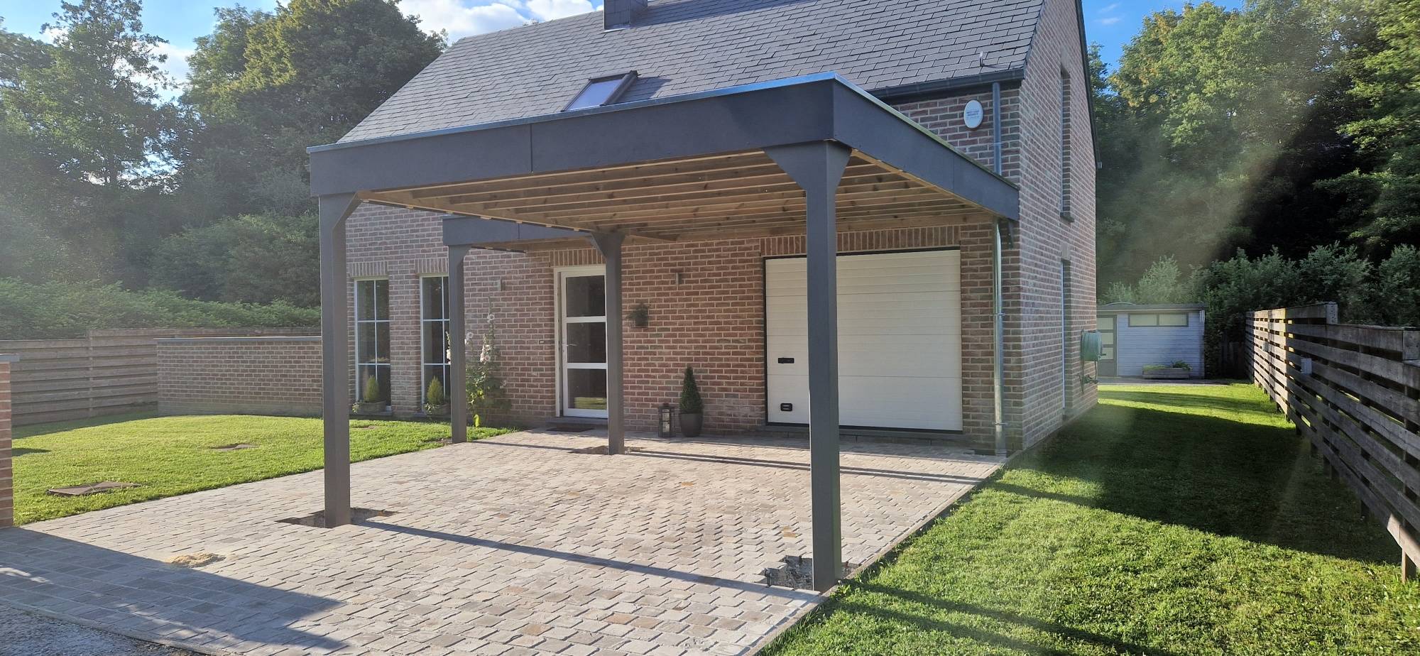 CARPORT 1