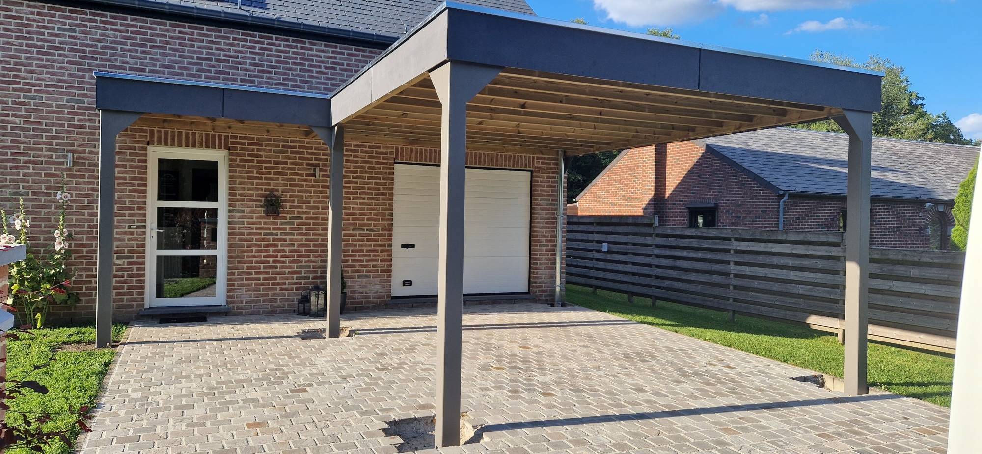 CARPORT 2